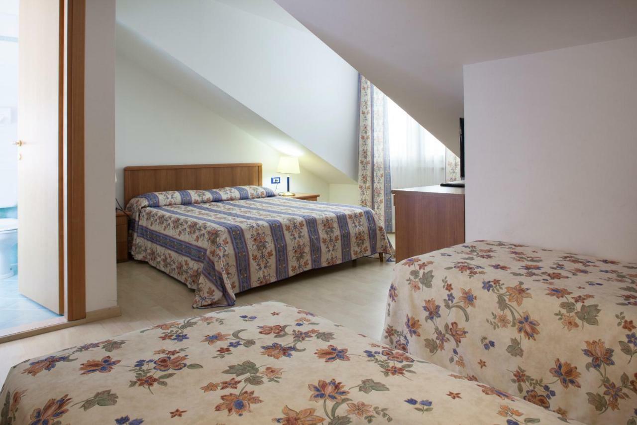 Hotel Caracas لينانو سابيادورو المظهر الخارجي الصورة